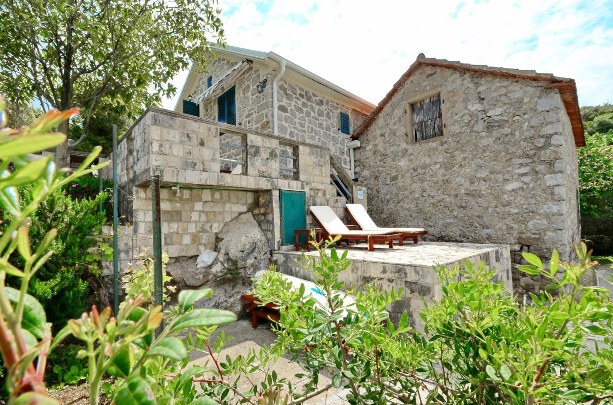 Holiday Home Brinic Tivat Buitenkant foto