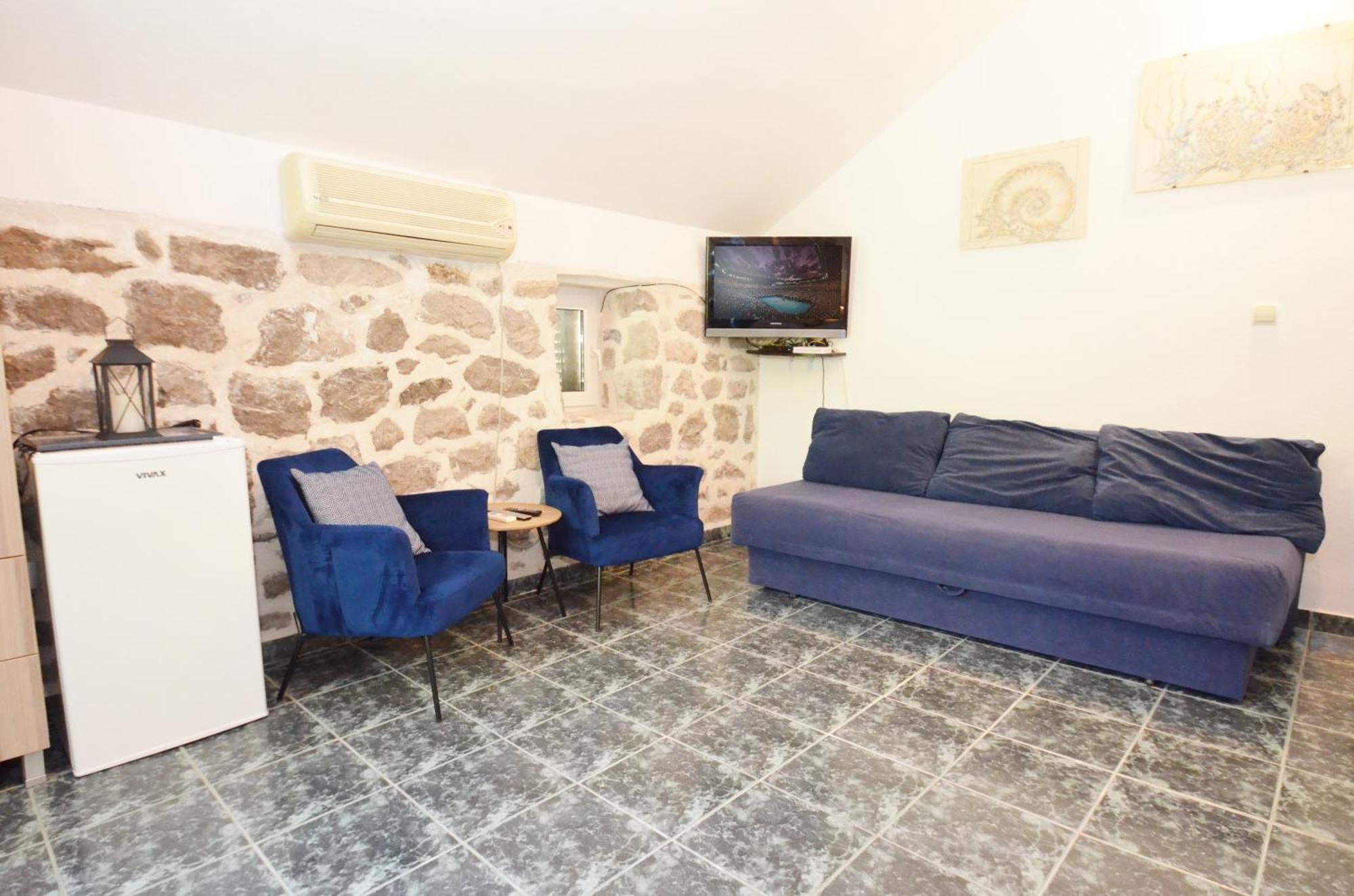 Holiday Home Brinic Tivat Buitenkant foto